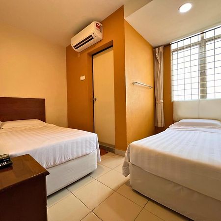 Tropicana Hotel Gemas Екстериор снимка