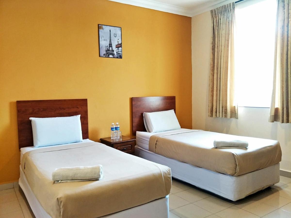 Tropicana Hotel Gemas Екстериор снимка